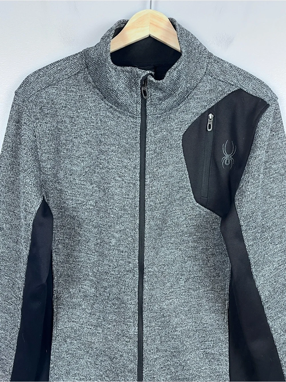 Spyder Men's Gray and Black Full Zip Fleece Jacket Size S; Active, Outdoor
